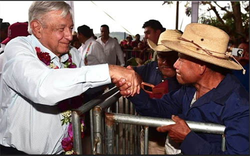 Pide AMLO “cerrar filas” con quien gane encuesta de Morena rumbo a 2024