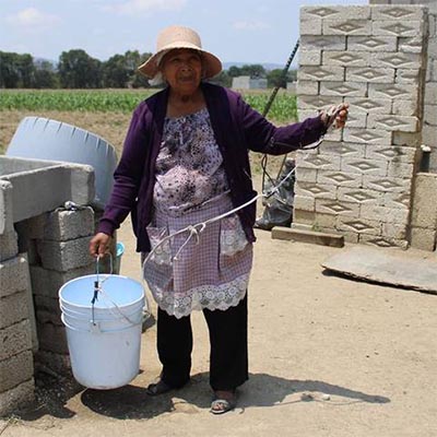 Acusan a Agua de Puebla por imponer medidores a cambio de constancias de no adeudo