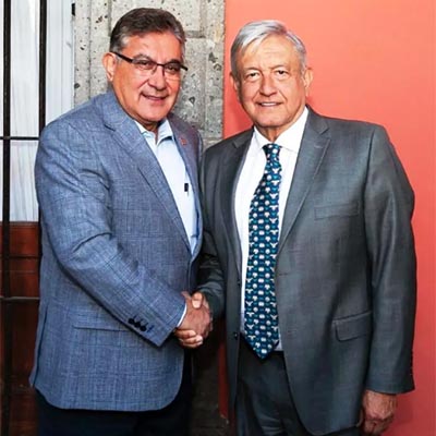 Morena da candidatura pluri en el Senado a Alfonso Cepeda, líder del SNTE