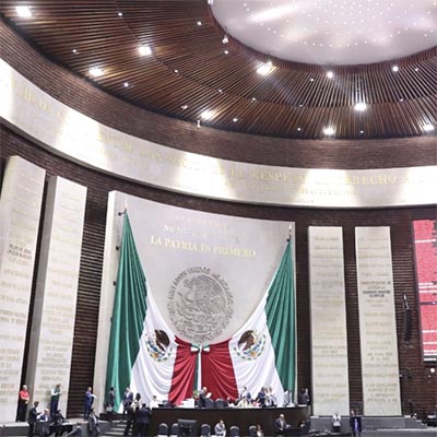 Solo el 5.2% de iniciativas del primer año de diputados federales de Puebla se aprobaron