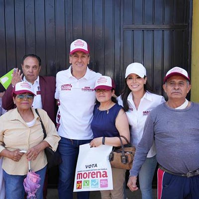 Chedraui recorre la colonia El Salvador para escuchar demandas de vecinos