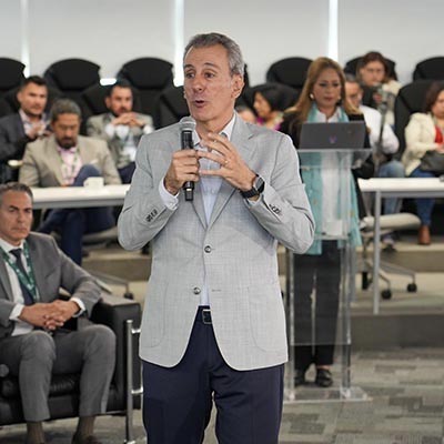 José Chedraui se compromete a tapar todos los baches de Puebla en 2025