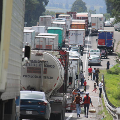 SCT provocó el conflicto en la autopista México–Puebla al incumplir fallo agrario