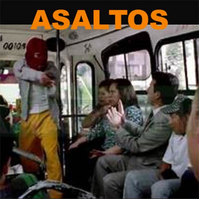 Subirse al transporte público, una acción de alto riesgo