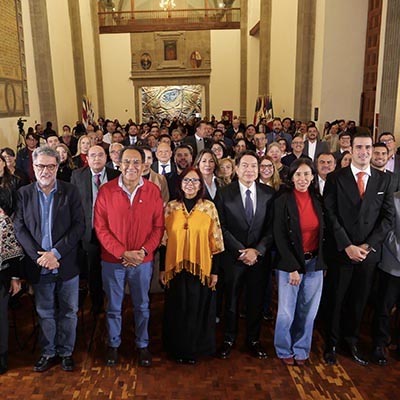 Titulares saliente y entrante formalizan entrega-recepción de la Secretaría de Educación Pública