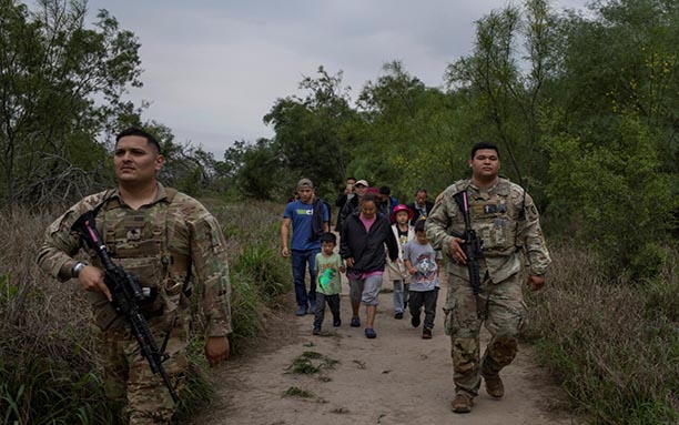 EU desplegará hasta mil 500 soldados activos en la frontera con México