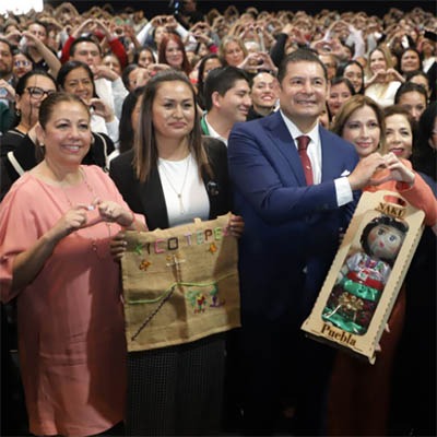 Banca de la Mujer un derecho humano para las poblanas