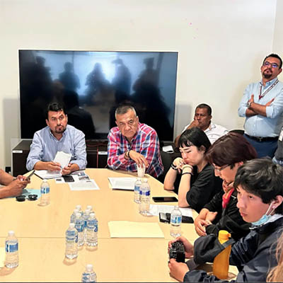 Acuerdan Gobierno Estatal y estudiantes de la BUAP construcción de paso peatonal a piso en Vía Atlixcáyotl