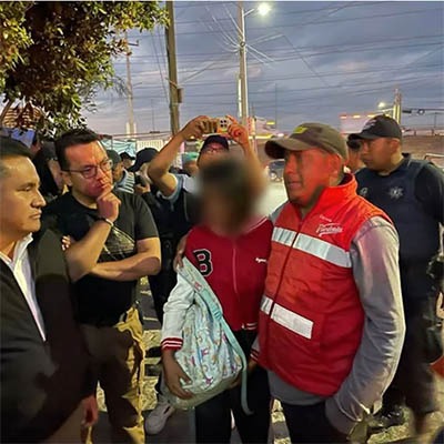 Provocaron cierre de la autopista y caos, pero las 3 estudiantes de Coronango se fueron por voluntad propia