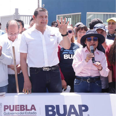 Universitarios BUAP se suman a jornada de limpieza en CU2