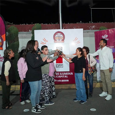 Entrega Pepe Chedraui 142 luminarias modernizadas en Lomas del Sur