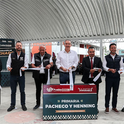 Entregó Pepe Chedraui techado escolar en la Primaria Pacheco y Henning