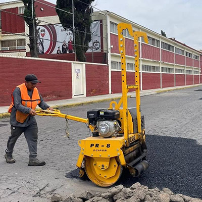 Gobierno de la Ciudad atiende baches en vialidades que conectan con planteles educativos