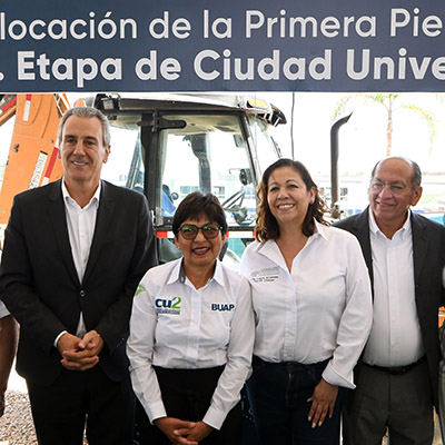 Colocación de la primera piedra de la segunda etapa de CU2