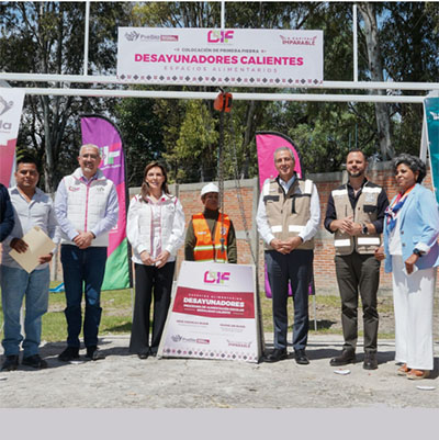 MariElise Budib y Pepe Chedraui colocan la primera piedra de desayunadores escolares transitorios