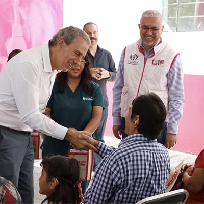 Pepe Chedraui, a través del programa “Oír para Vivir”, entrega 50 aparatos auditivos