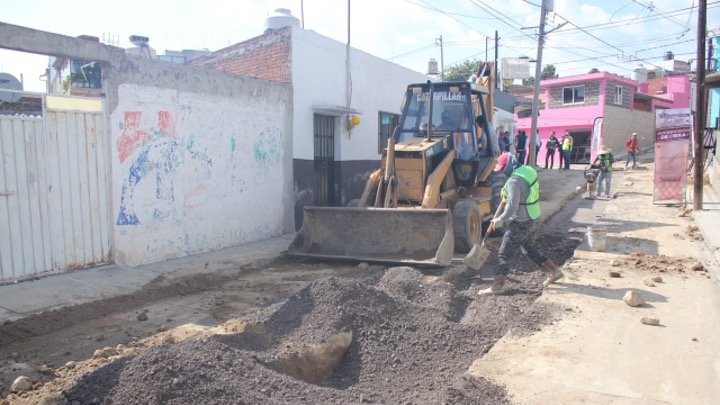 Supervisa Gobierno de Pepe Chedraui construcción de red de alcantarillado sanitario en la Junta Auxiliar Ignacio Romero Vargas