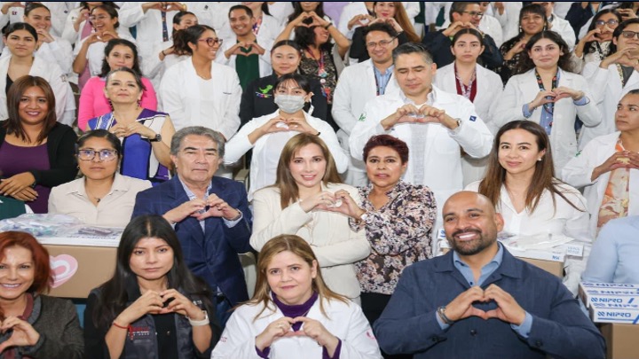 Salud y compromiso: entrega de insumos al Hospital de Niñez Poblana