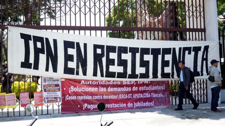 Continúan en paro dos escuelas del Politécnico; en vilo, retorno en Ciencias Políticas de la UNAM