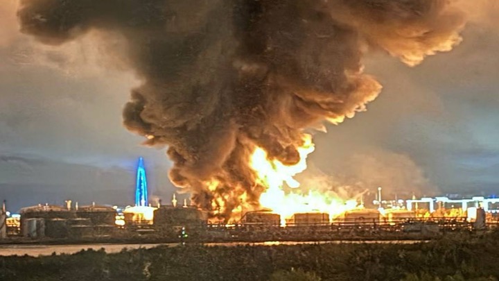Drones ucranios golpean San Petersburgo, en el mayor ataque contra Rusia desde el inicio de la guerra