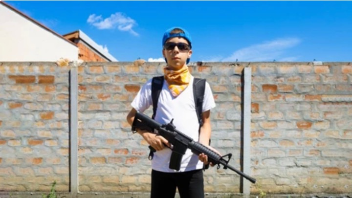 Adolescentes de EU recaban armas y las venden a cárteles mexicanos: NYT